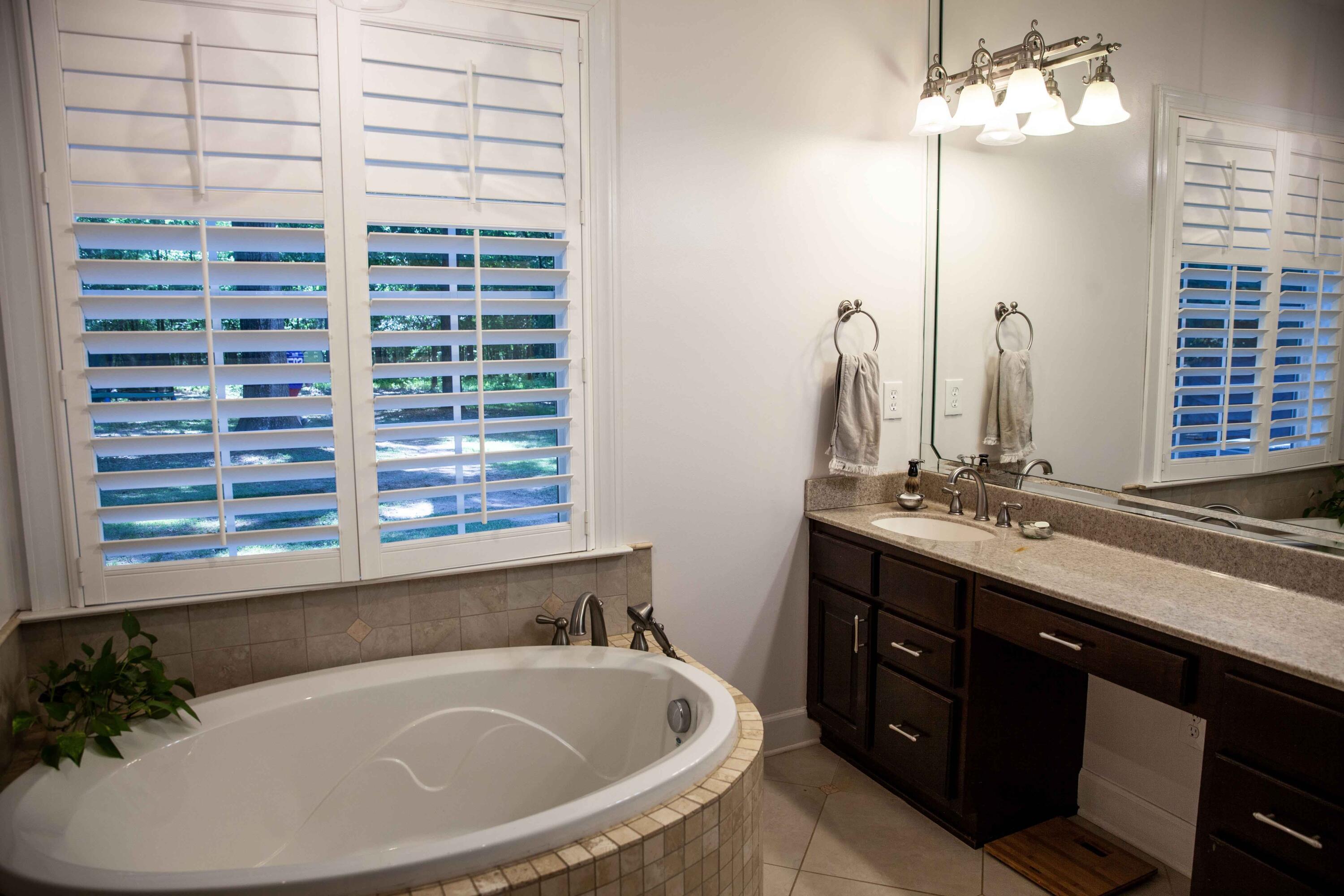 168 Huntington Road Thomson, GA 30824 - Photo 38 of 72 7OwnerBathroom2
