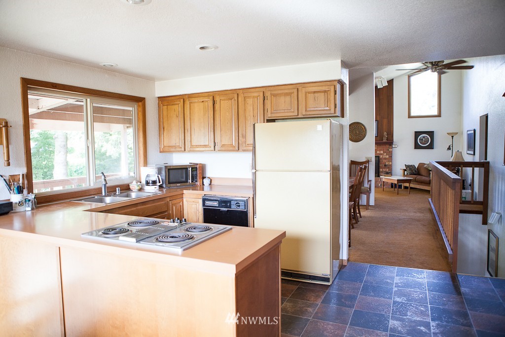 3394 Breckenridge Road Everson, WA 98247 - Photo 3 of 15