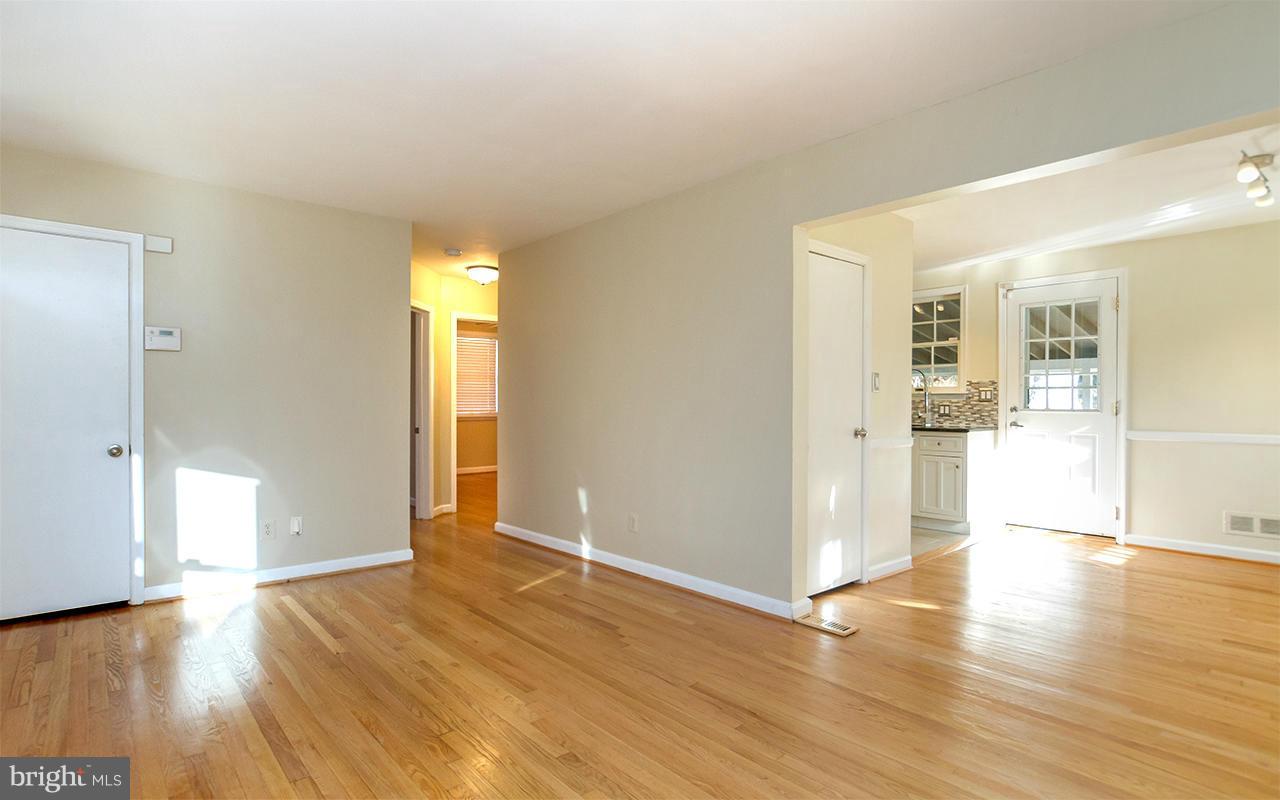 8103 Rider Avenue Baltimore, MD 21204 - Photo 7 of 30 Functional open living space