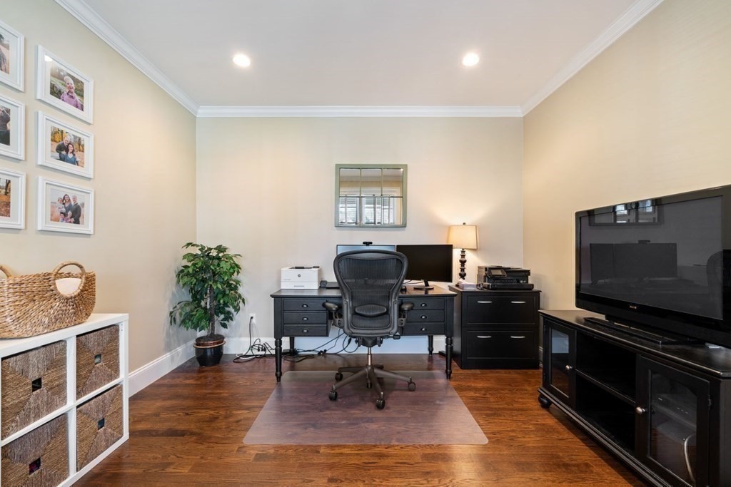 71 Emerson Road Needham, MA 02492 - Photo 15 of 38