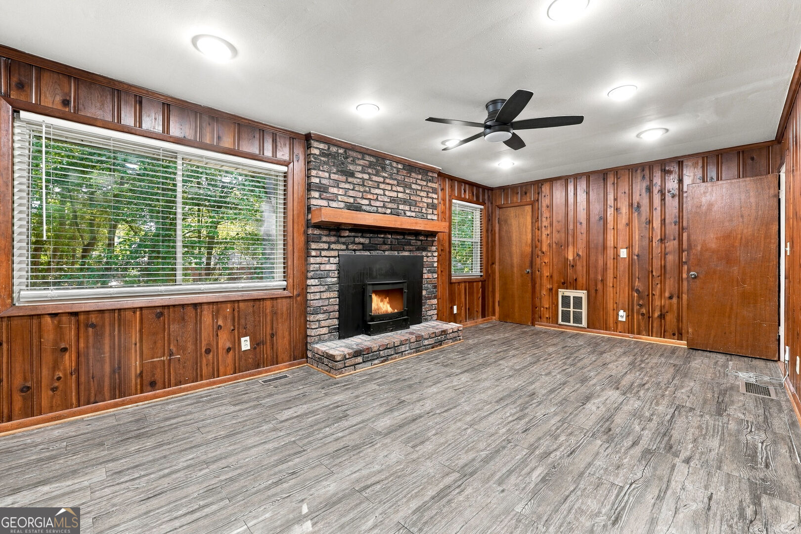 1134 Renee Drive Decatur, GA 30035 - Photo 5 of 24 Gallery Image 5