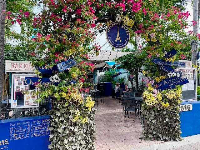 $1,800 | 301 South Palmway, Unit 3, Lake Worth Beach, FL 33460