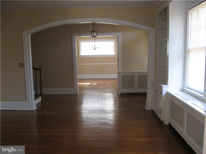 11 Ridgway Street Mount Holly, NJ 08060 - Photo 6 of 18 Gallery Image 6