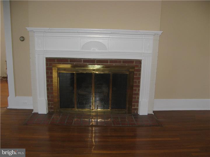 11 Ridgway Street Mount Holly, NJ 08060 - Photo 10 of 18 Fireplace