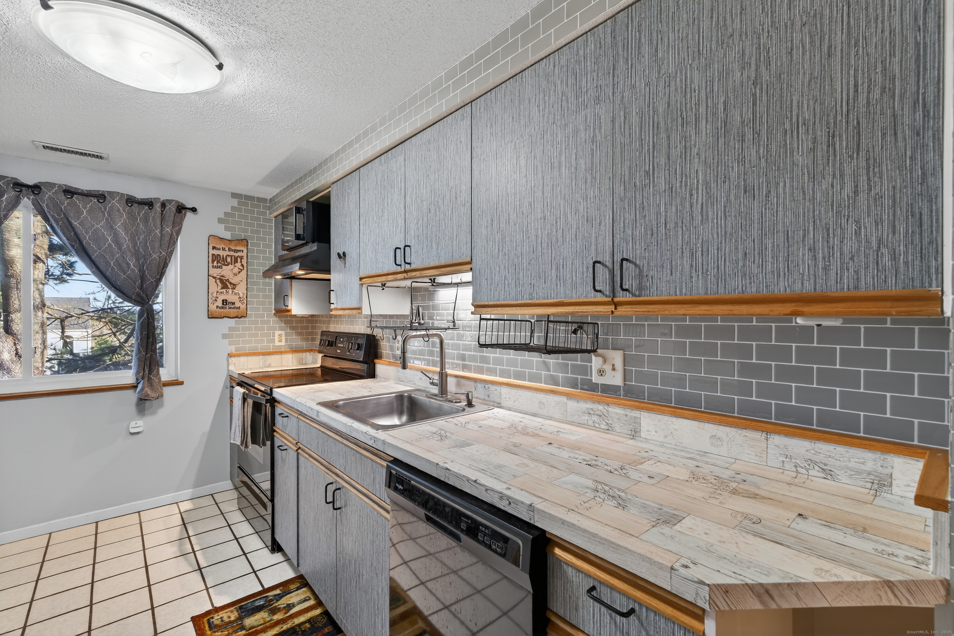 3 Sun Ridge Lane, Unit 3 Cromwell, CT 06416 - Photo 11 of 38