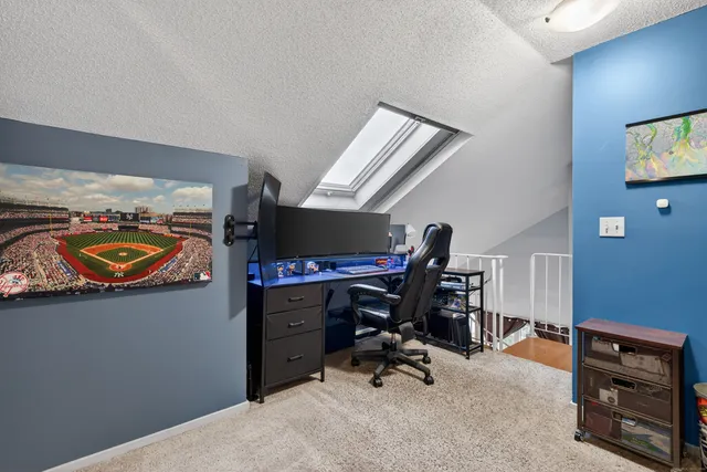 $249,900 | 3 Sun Ridge Lane, Unit 3, Cromwell, CT 06416