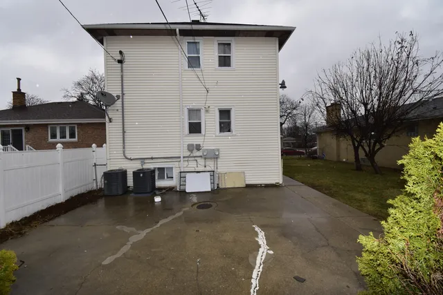 $375,000 | 1510 North 15th Avenue, Melrose Park, IL 60160