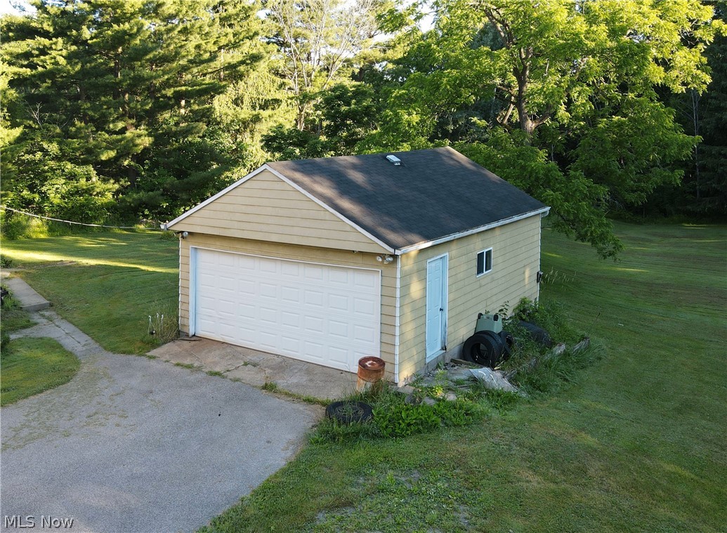 10990 Mayfield Road Chardon, OH 44024 - Photo 21 of 24