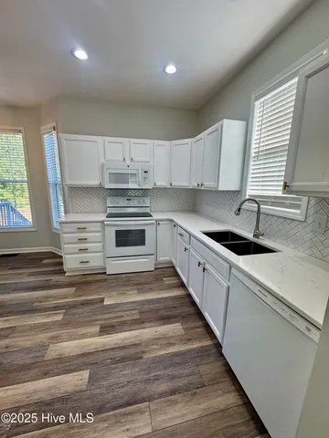 $450,000 | 2505 Ferndown Court, Raleigh, NC 27603