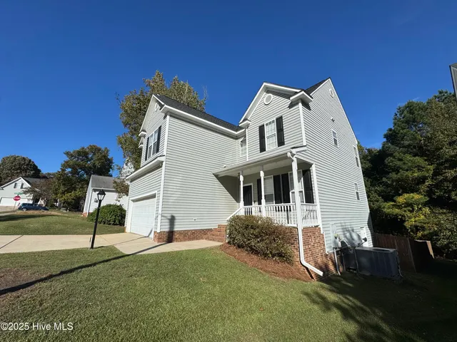 $450,000 | 2505 Ferndown Court, Raleigh, NC 27603