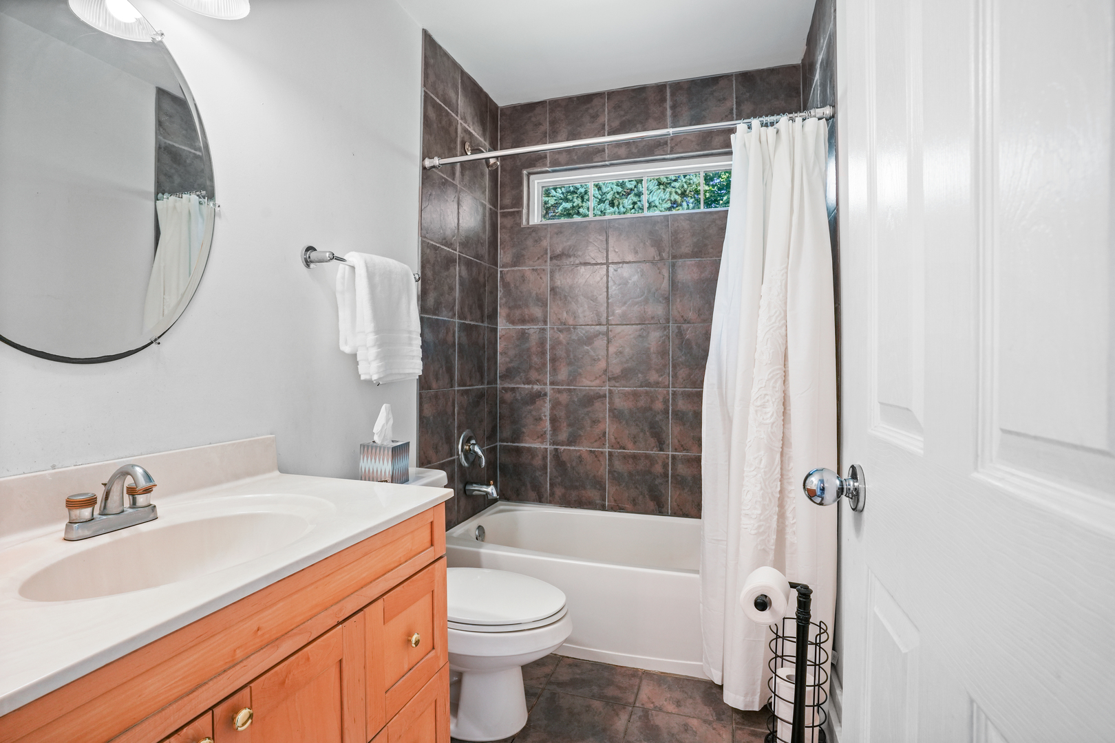 2520 Hidden Trail Spring Grove, IL 60081 - Photo 11 of 21 Gallery Image 11