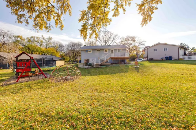 $399,000 | 1914 Capital Court, Schaumburg, IL 60193