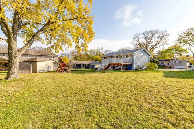 $399,000 | 1914 Capital Court, Schaumburg, IL 60193