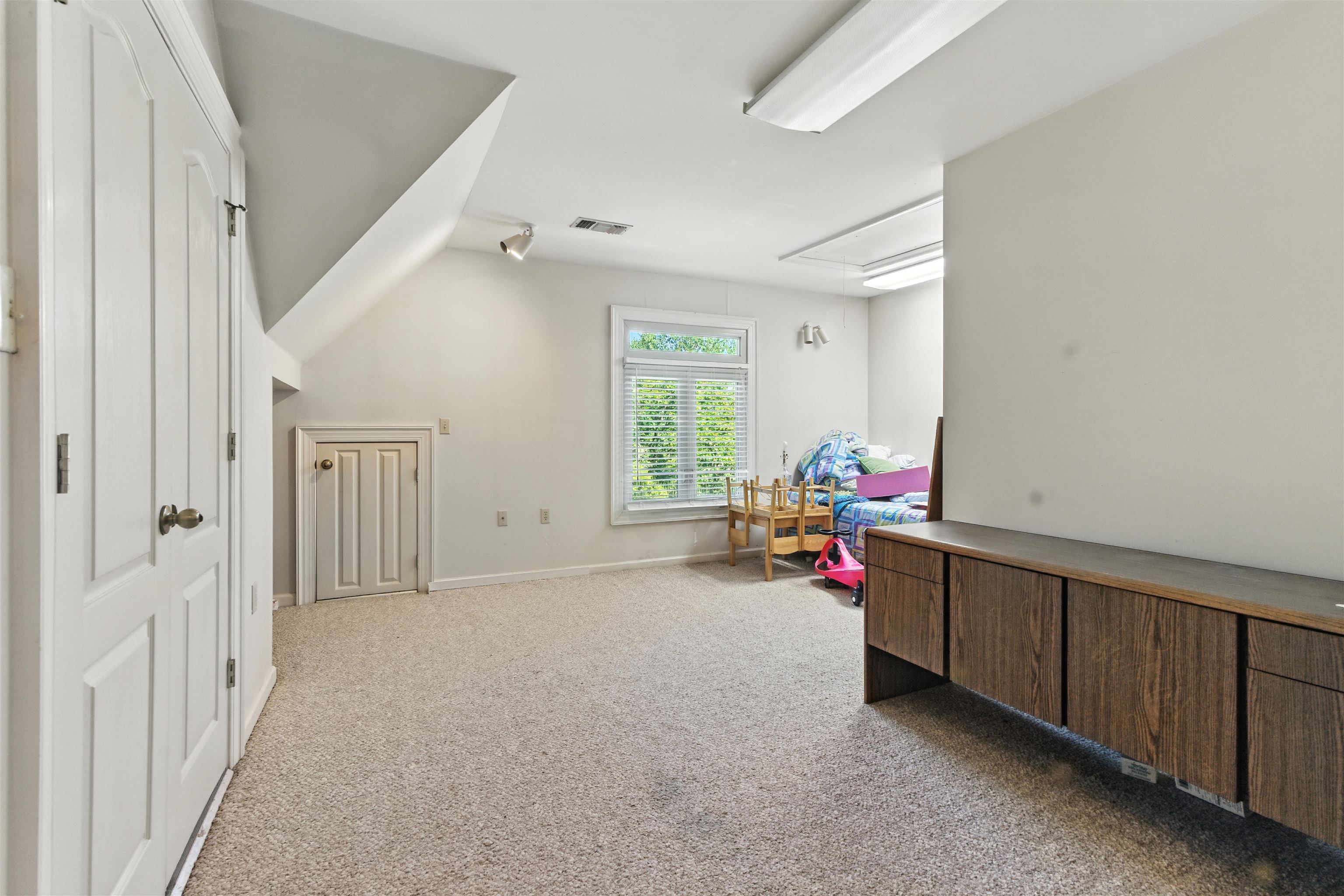1452 Solo Road Covington, TN 38019 - Photo 21 of 39 a living room with furniture and a wooden floor