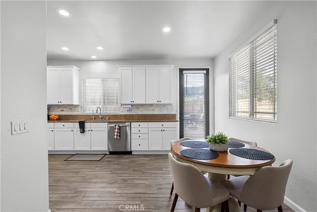 $829,999 | 19904 Holly Drive, Saugus, CA 91350