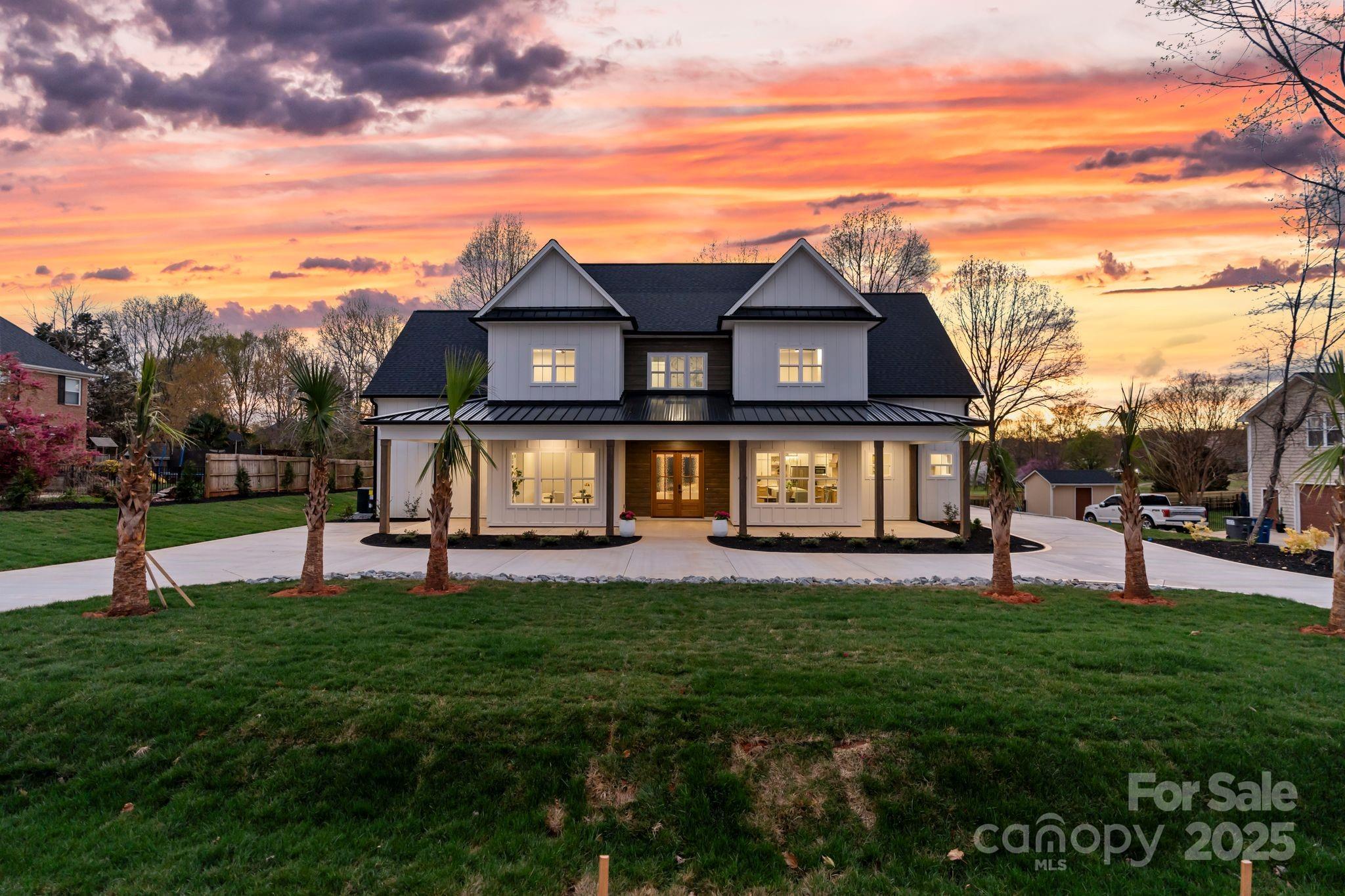 400 Canvasback Road Mooresville, NC 28117 - Photo 1 of 45 Gallery Image 1