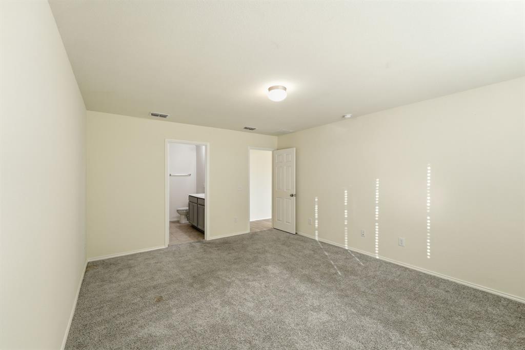 745 Brockwell Bend Forney, TX 75126 - Photo 16 of 36