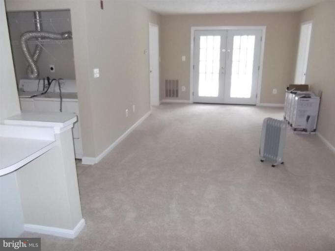 652 Kennington Road, Unit 652 Reisterstown, MD 21136 - Photo 3 of 9 Living Room
