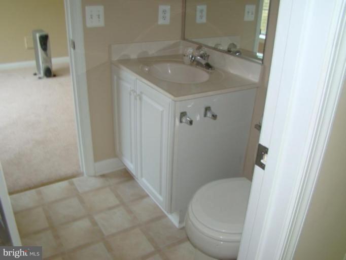 652 Kennington Road, Unit 652 Reisterstown, MD 21136 - Photo 6 of 9 Bath #1