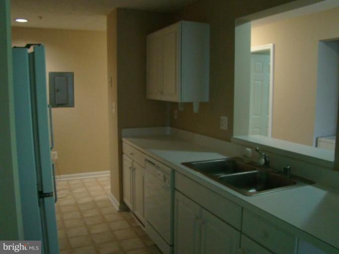 652 Kennington Road, Unit 652 Reisterstown, MD 21136 - Photo 9 of 9 Kitchen #2