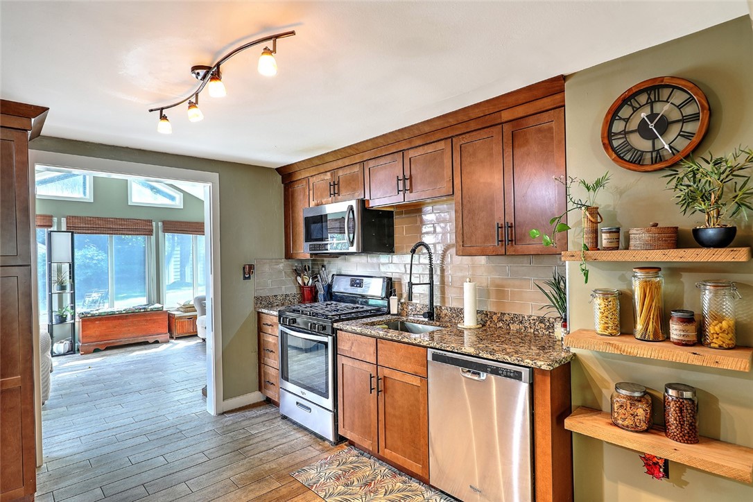 636 County Road Barrington, RI 02806 - Photo 1 of 32 Gallery Image 1