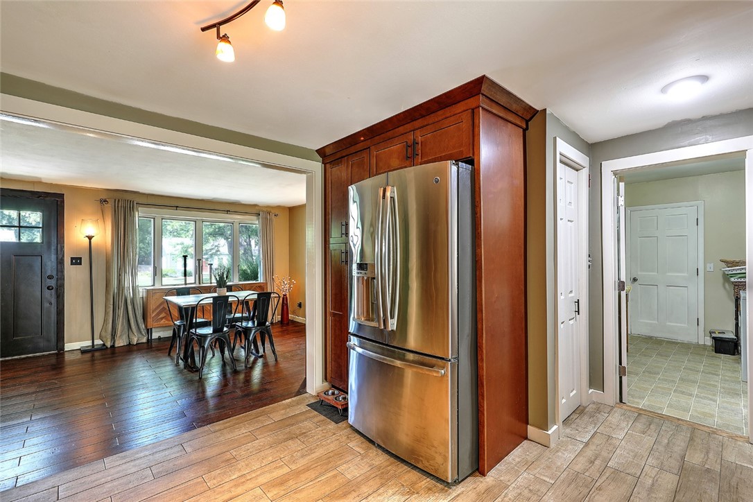 636 County Road Barrington, RI 02806 - Photo 14 of 32 Gallery Image 14