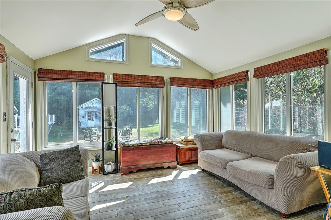 636 County Road Barrington, RI 02806 - Photo 15 of 32 Gallery Image 15