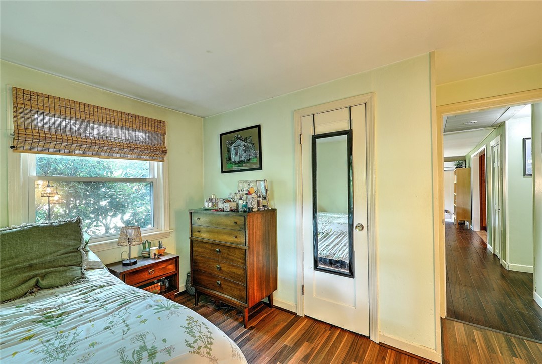 636 County Road Barrington, RI 02806 - Photo 21 of 32 Gallery Image 21