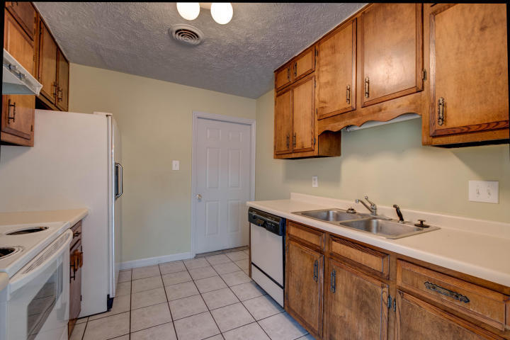 104 Goldenview Lane Oak Ridge, TN 37830 - Photo 5 of 10 20180123020629394156000000-o