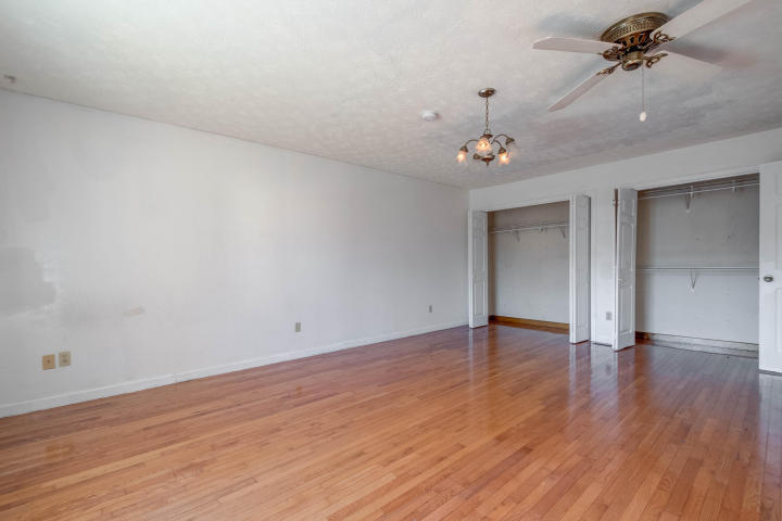 104 Goldenview Lane Oak Ridge, TN 37830 - Photo 7 of 10 20180123020637946256000000-o