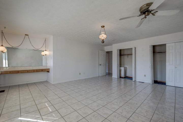 104 Goldenview Lane Oak Ridge, TN 37830 - Photo 9 of 10 20180123020643065550000000-o