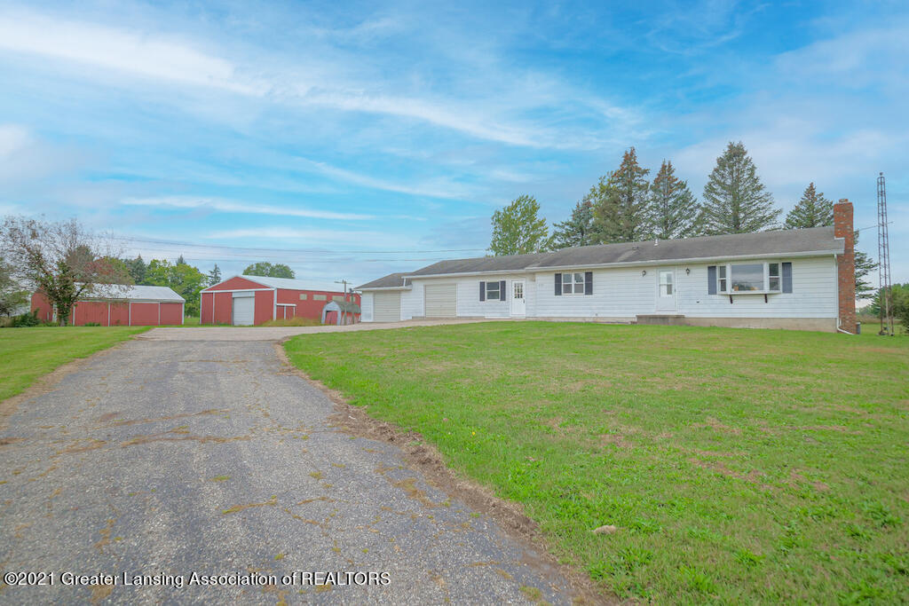 651 North Michigan Road Eaton Rapids, MI 48827 - Photo 2 of 31 P1688349 copy