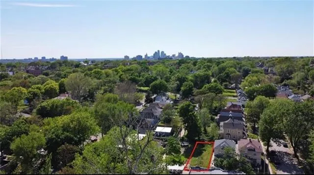 $7,500 | 406 Bales Avenue, Kansas City, MO 64124