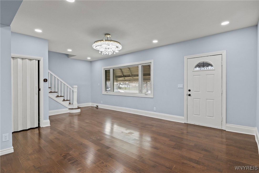 869 Dick Road Cheektowaga, NY 14225 - Photo 4 of 44