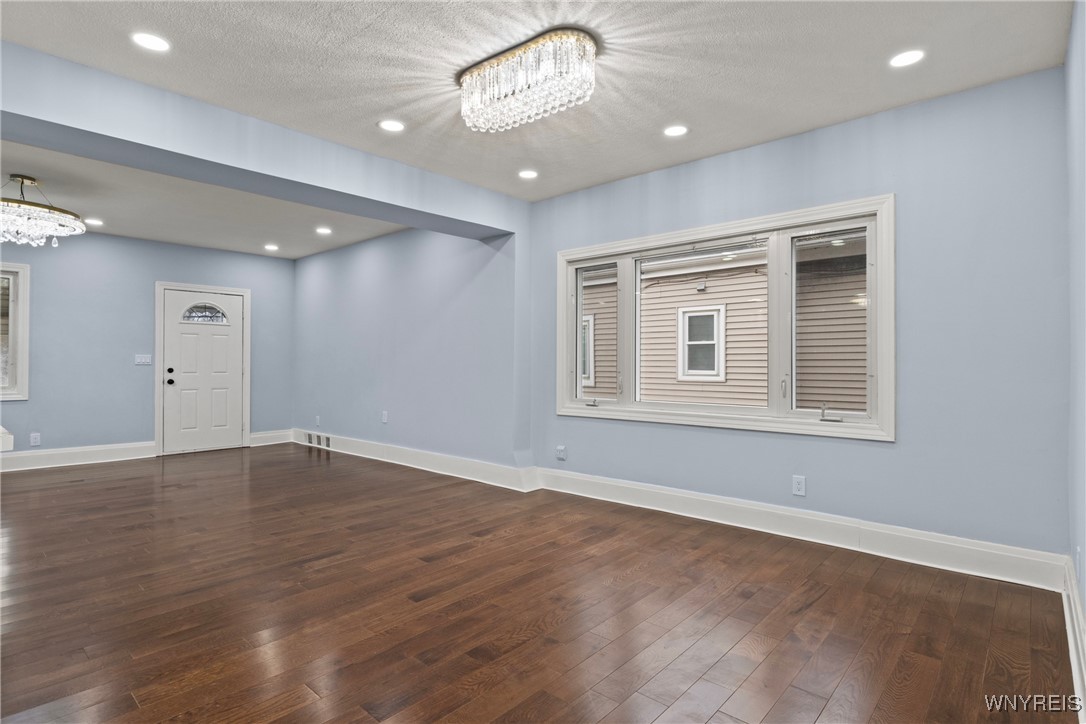 869 Dick Road Cheektowaga, NY 14225 - Photo 6 of 44