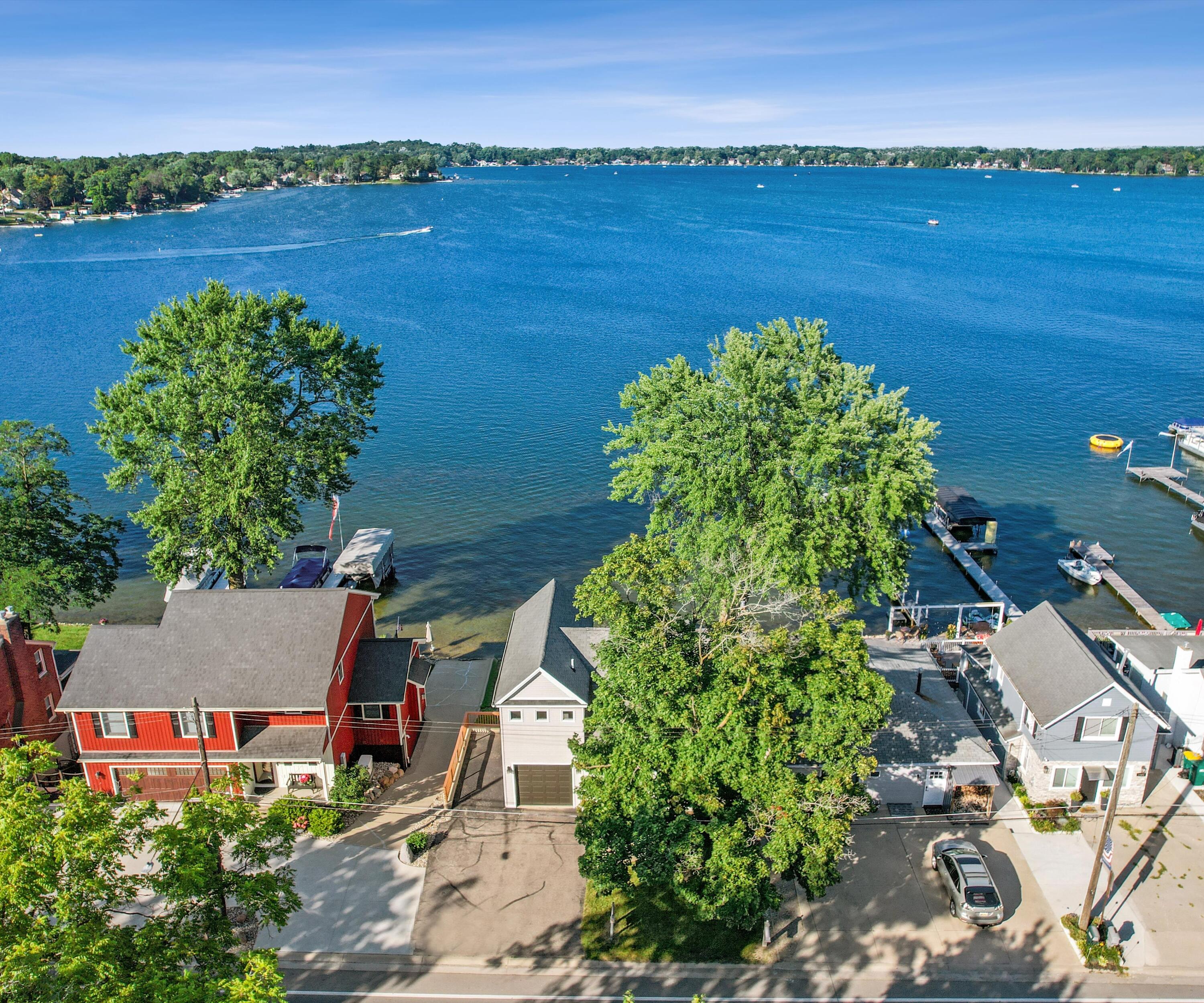 9638 Main Street Whitmore Lake, MI 48189 - Photo 26 of 38 The BENEFIT of Lake Life (6)