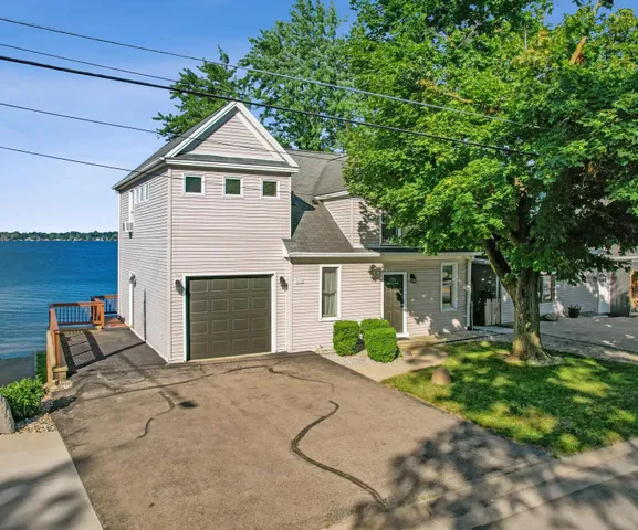 $695,000 | 9638 Main Street, Whitmore Lake, MI 48189