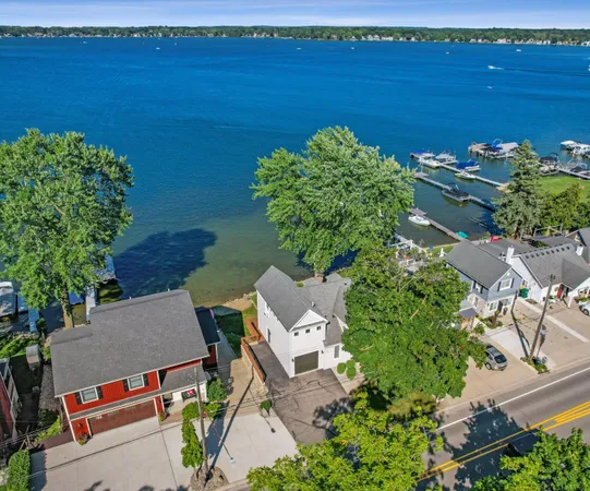 $640,000 | 9638 Main Street, Whitmore Lake, MI 48189