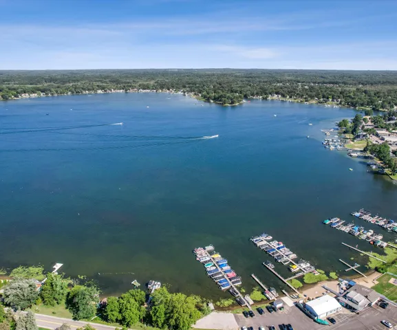 $695,000 | 9638 Main Street, Whitmore Lake, MI 48189