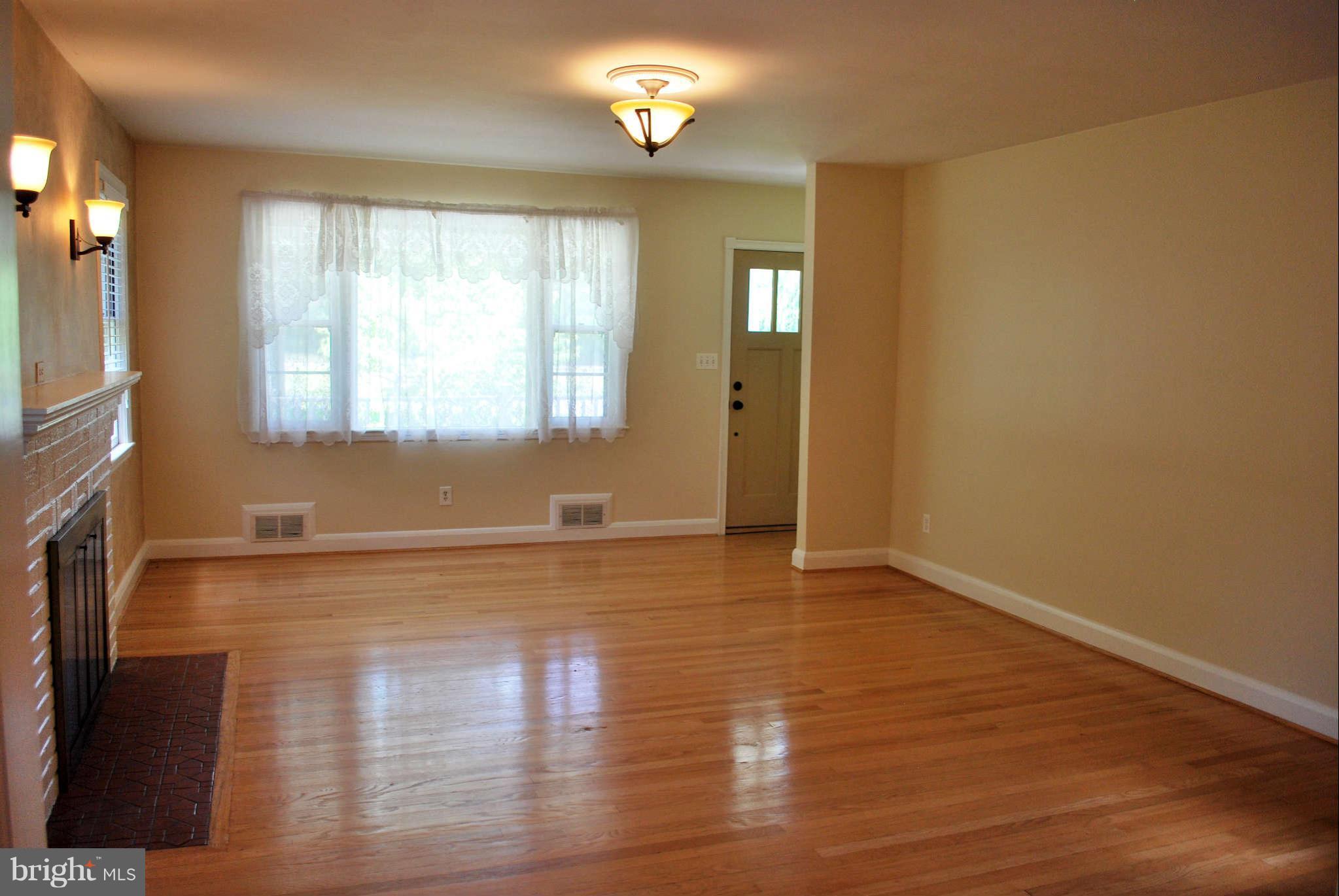 12301 Scaggsville Road Highland, MD 20777 - Photo 3 of 30 Living Room