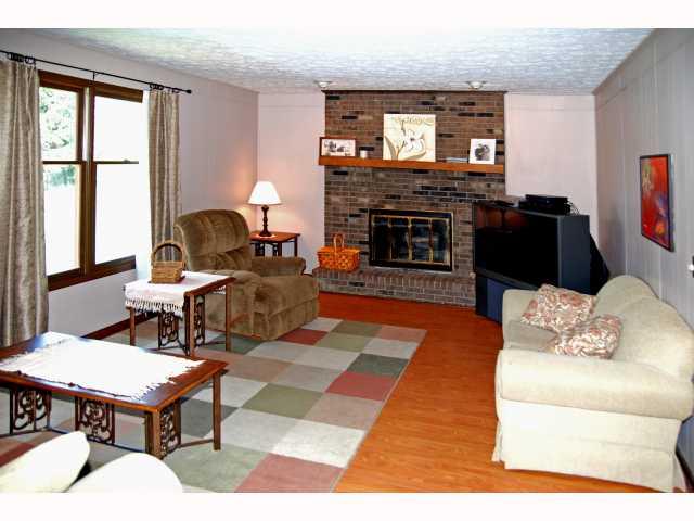 7824 Hickory Road Brownsburg, IN 46112 - Photo 4 of 12