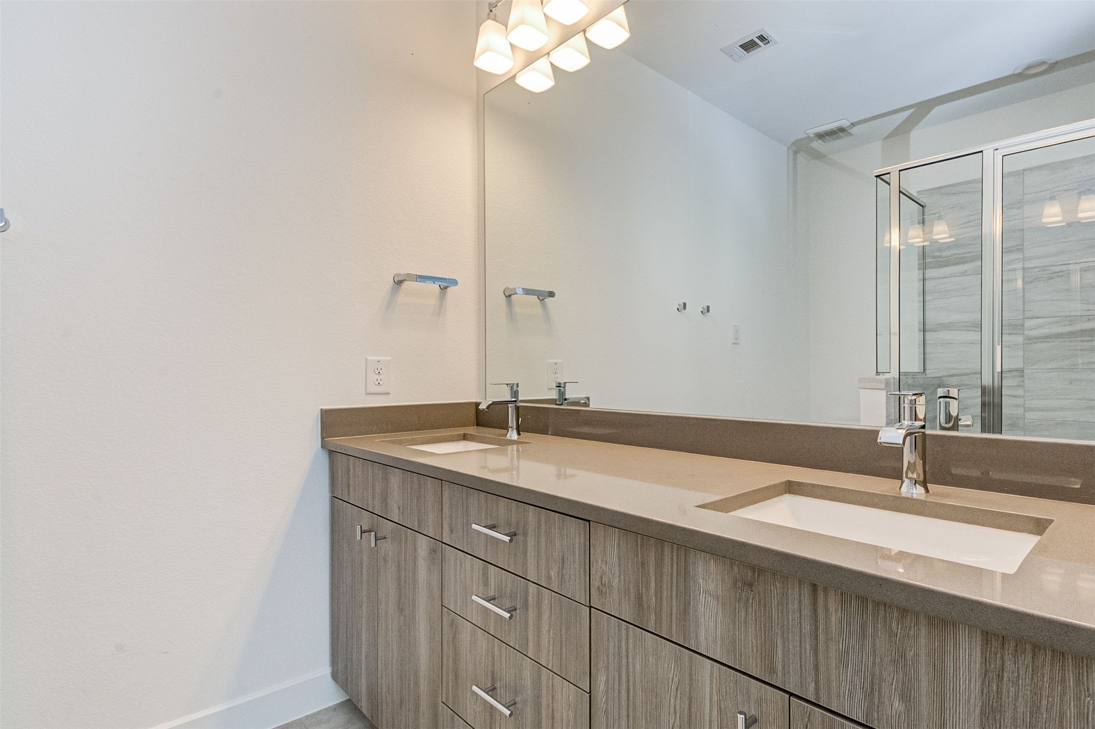 482 South Centro Circle Conroe, TX 77385 - Photo 15 of 23 a bathroom with a granite countertop sink and a mirror