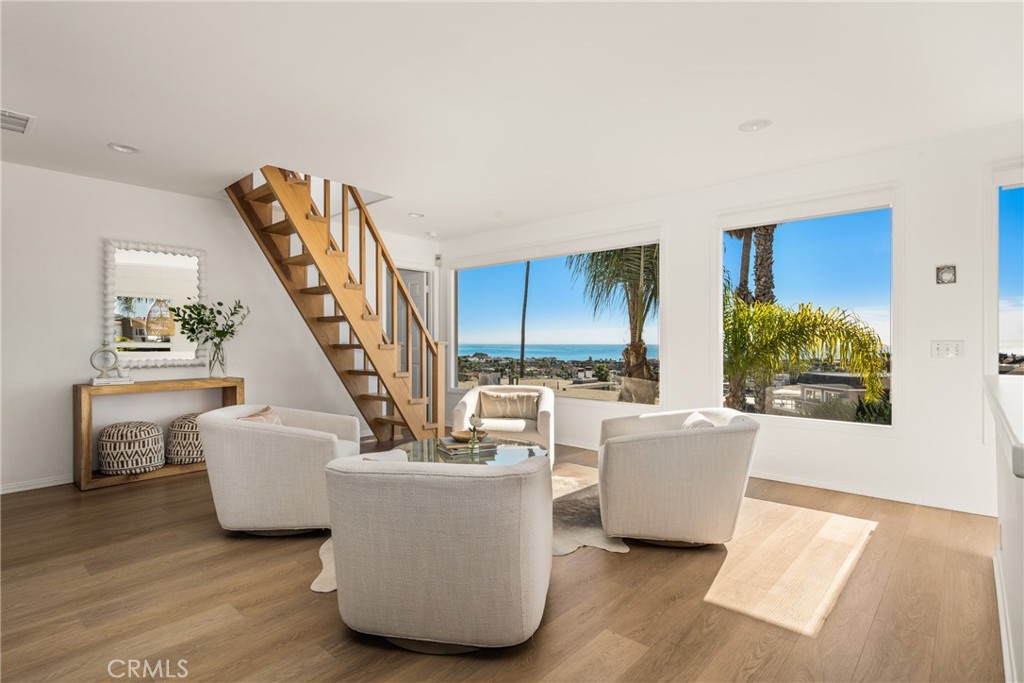 33812 Castano Drive Dana Point, CA 92629 - Photo 7 of 41 Conversation/reading area with ocean views