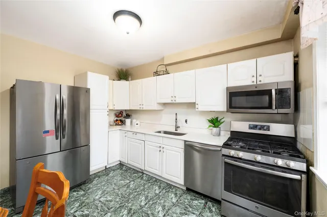 $725,000 | 18 Parker Drive, Mahopac, NY 10541