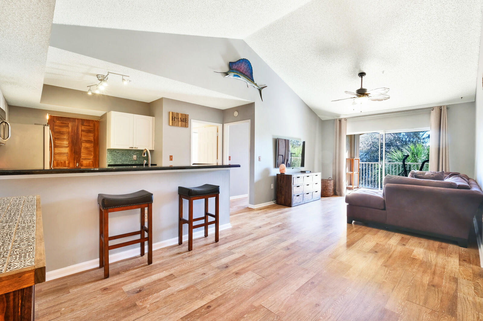 284 Village Boulevard, Unit 9305 Tequesta, FL 33469 - Photo 6 of 29 06_Image_6_mls