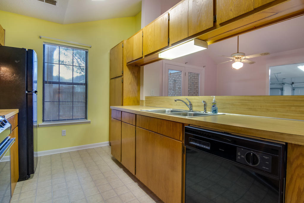 3275 Rachael Circle Ladson, SC 29456 - Photo 7 of 24 IMG_4404