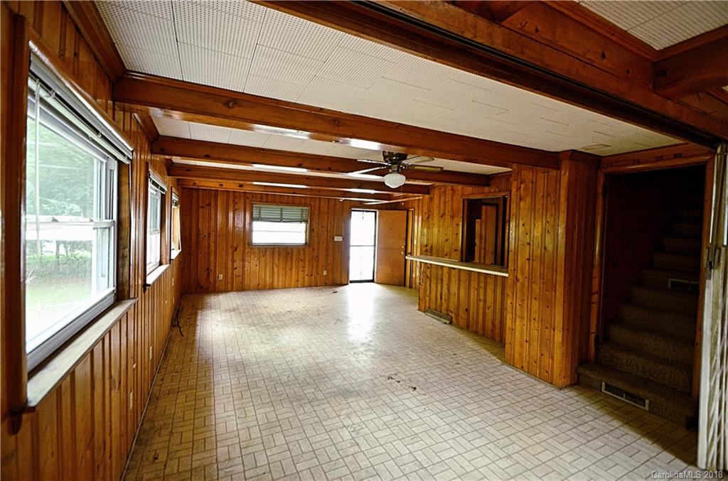 1317 Effingham Road Charlotte, NC 28208 - Photo 10 of 14 Gallery Image 10