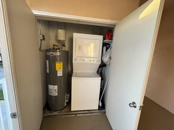 $1,250 | 9963 Perfect Drive, Unit 158, Port St. Lucie, FL 34986