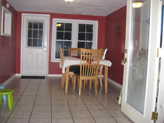 1610 South Raisinville Road Monroe, MI 48161 - Photo 4 of 20 20366220-3.JPG