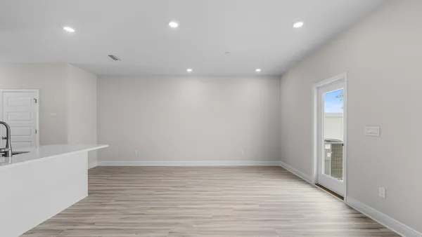 $319,900 | 47 Hatten Court, Mary Esther, FL 32569